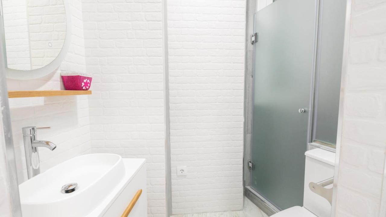 Guesthouse Room & Studio Seville La Flamenka Εξωτερικό φωτογραφία