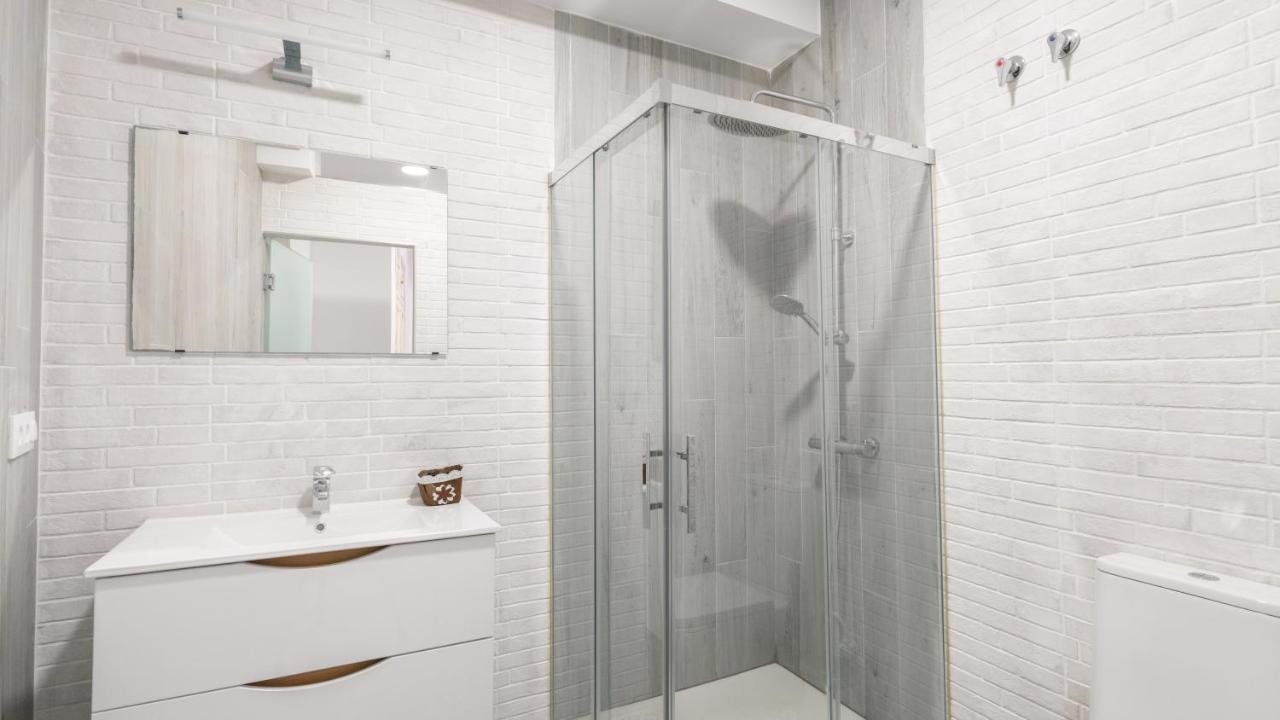 Guesthouse Room & Studio Seville La Flamenka Εξωτερικό φωτογραφία