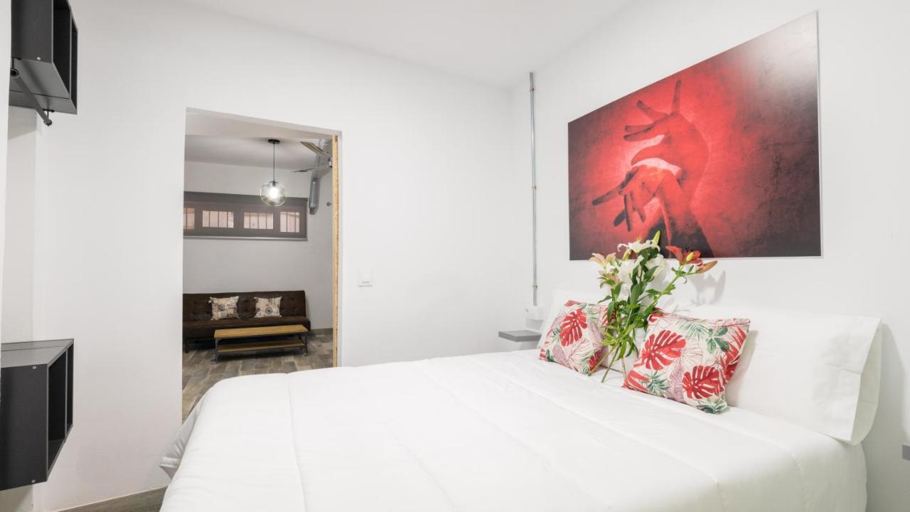Guesthouse Room & Studio Seville La Flamenka Εξωτερικό φωτογραφία