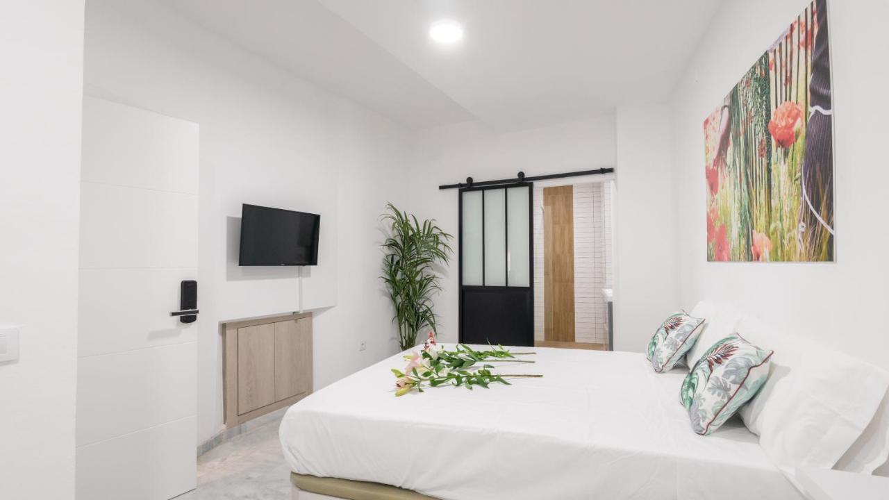 Guesthouse Room & Studio Seville La Flamenka Εξωτερικό φωτογραφία