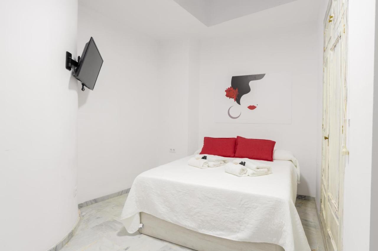 Guesthouse Room & Studio Seville La Flamenka Εξωτερικό φωτογραφία