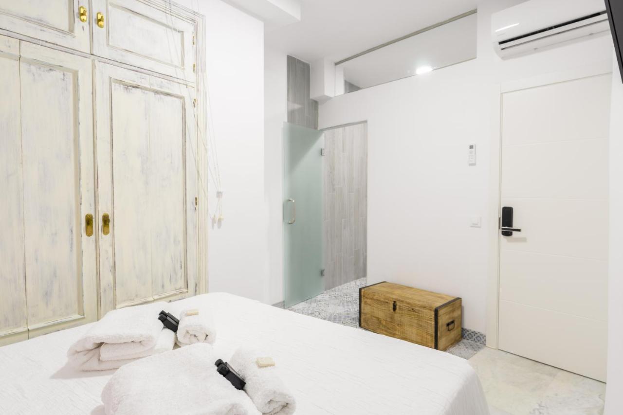 Guesthouse Room & Studio Seville La Flamenka Εξωτερικό φωτογραφία